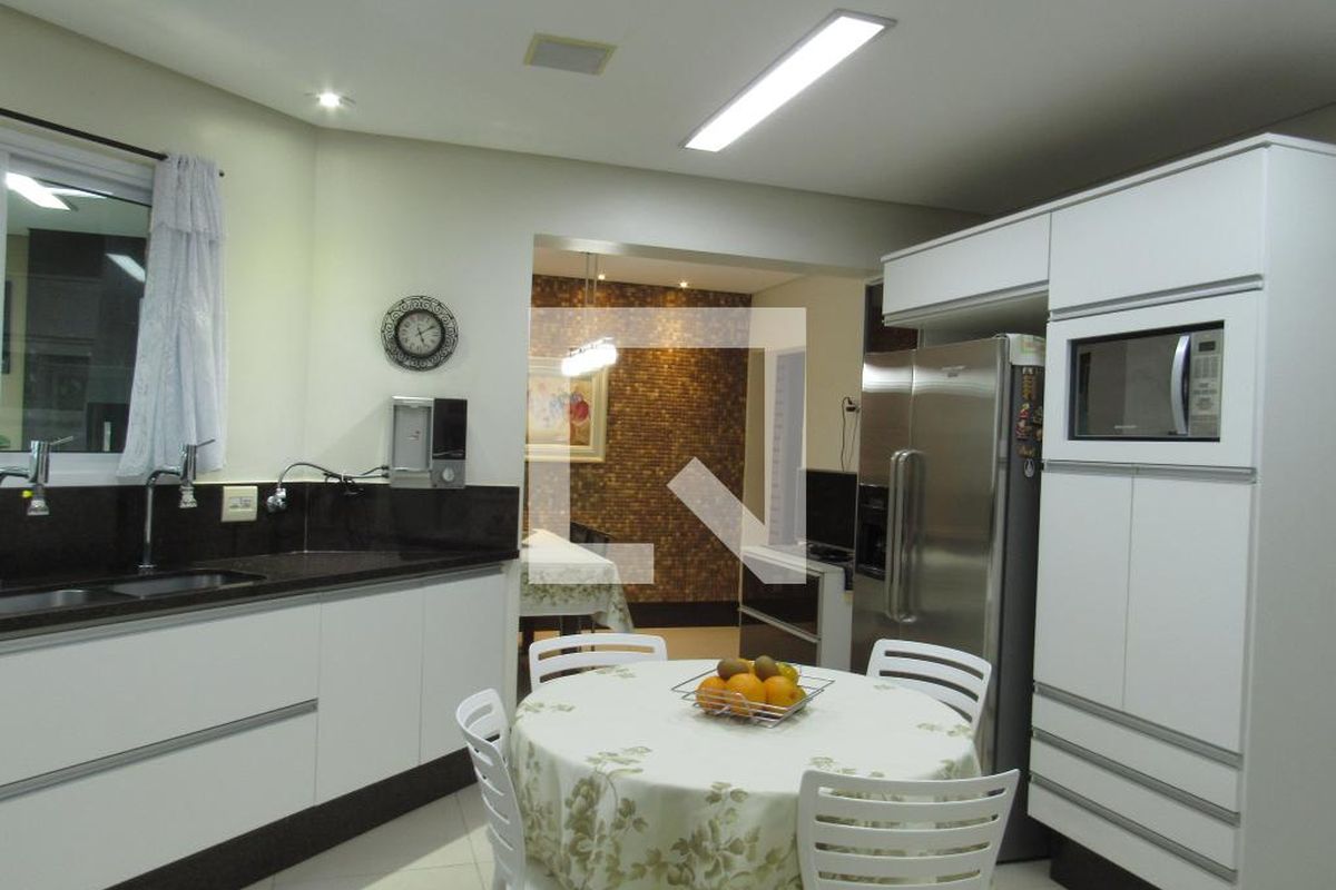 Apartamento, 3 quartos, 225 m² - Foto 166