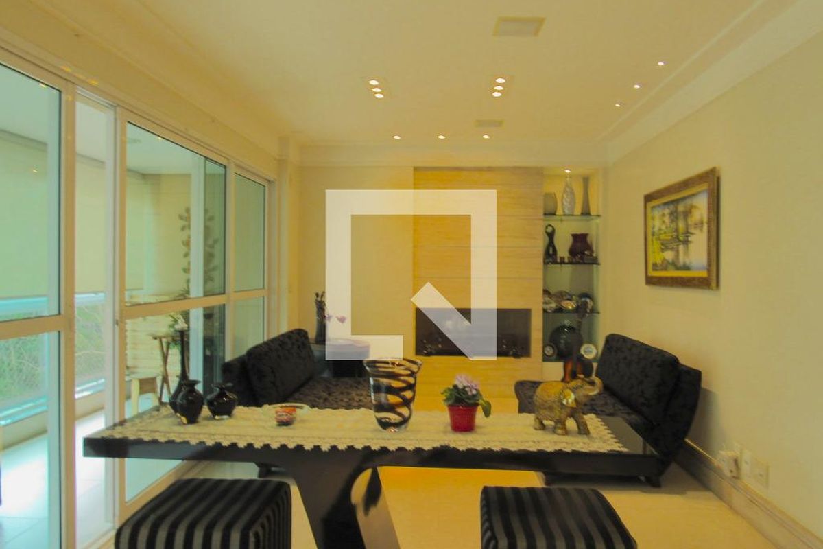 Apartamento, 3 quartos, 225 m² - Foto 4