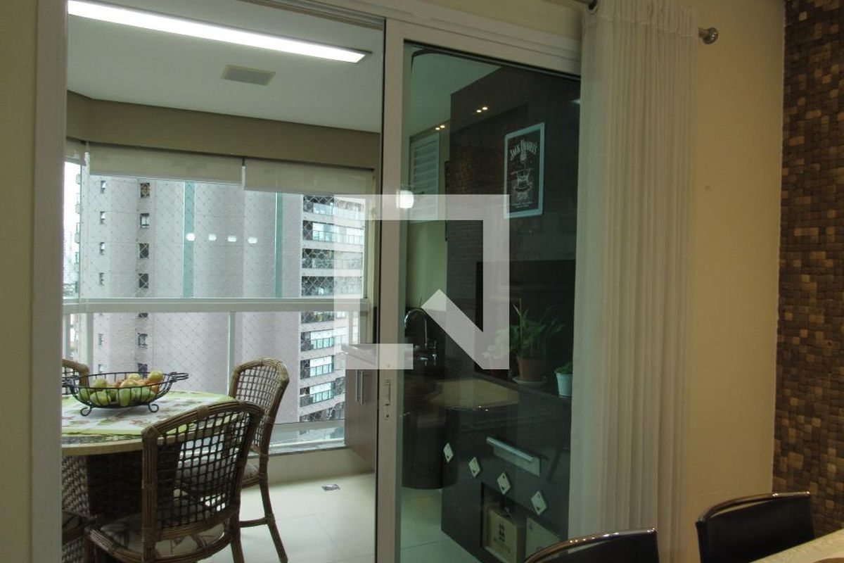 Apartamento, 3 quartos, 225 m² - Foto 146