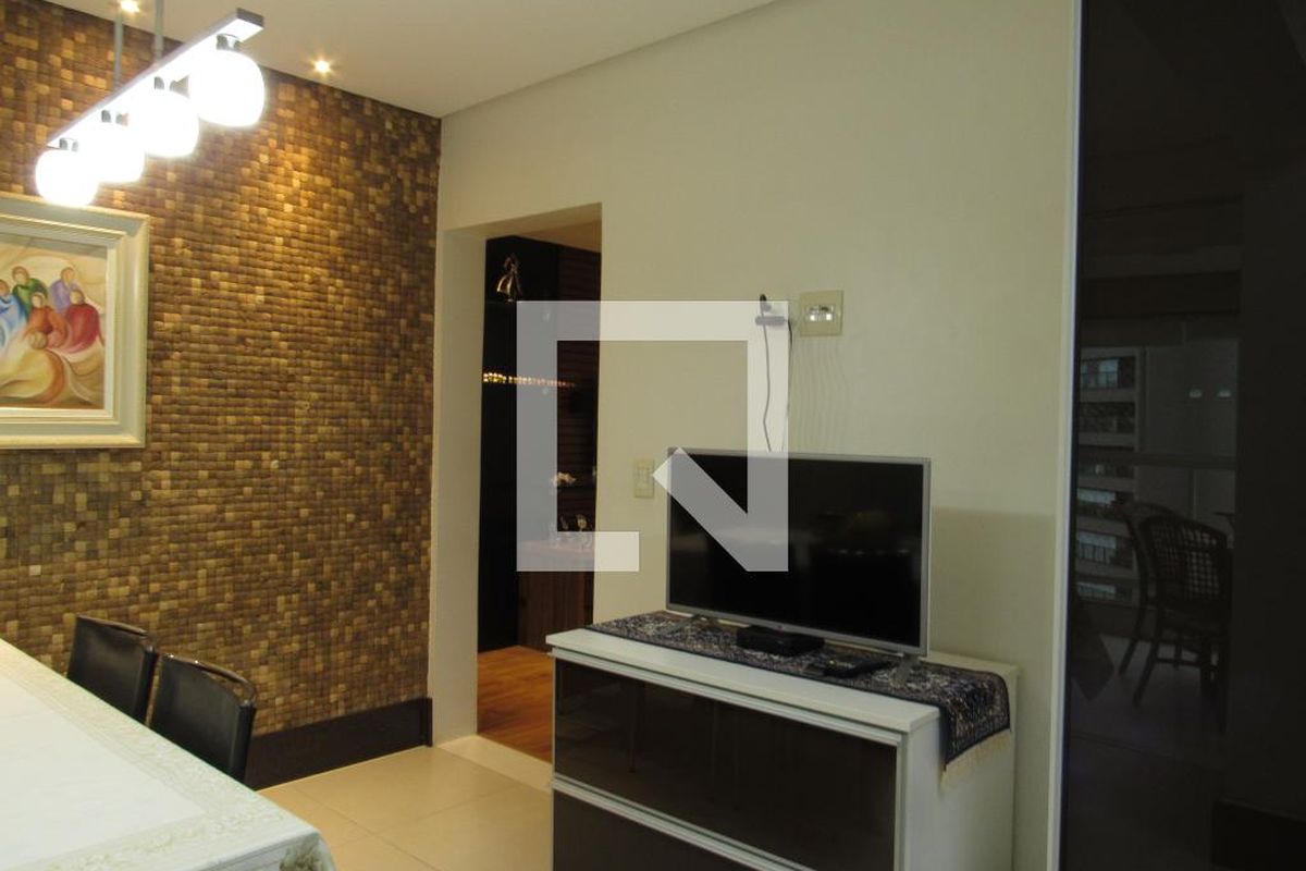 Apartamento, 3 quartos, 225 m² - Foto 144
