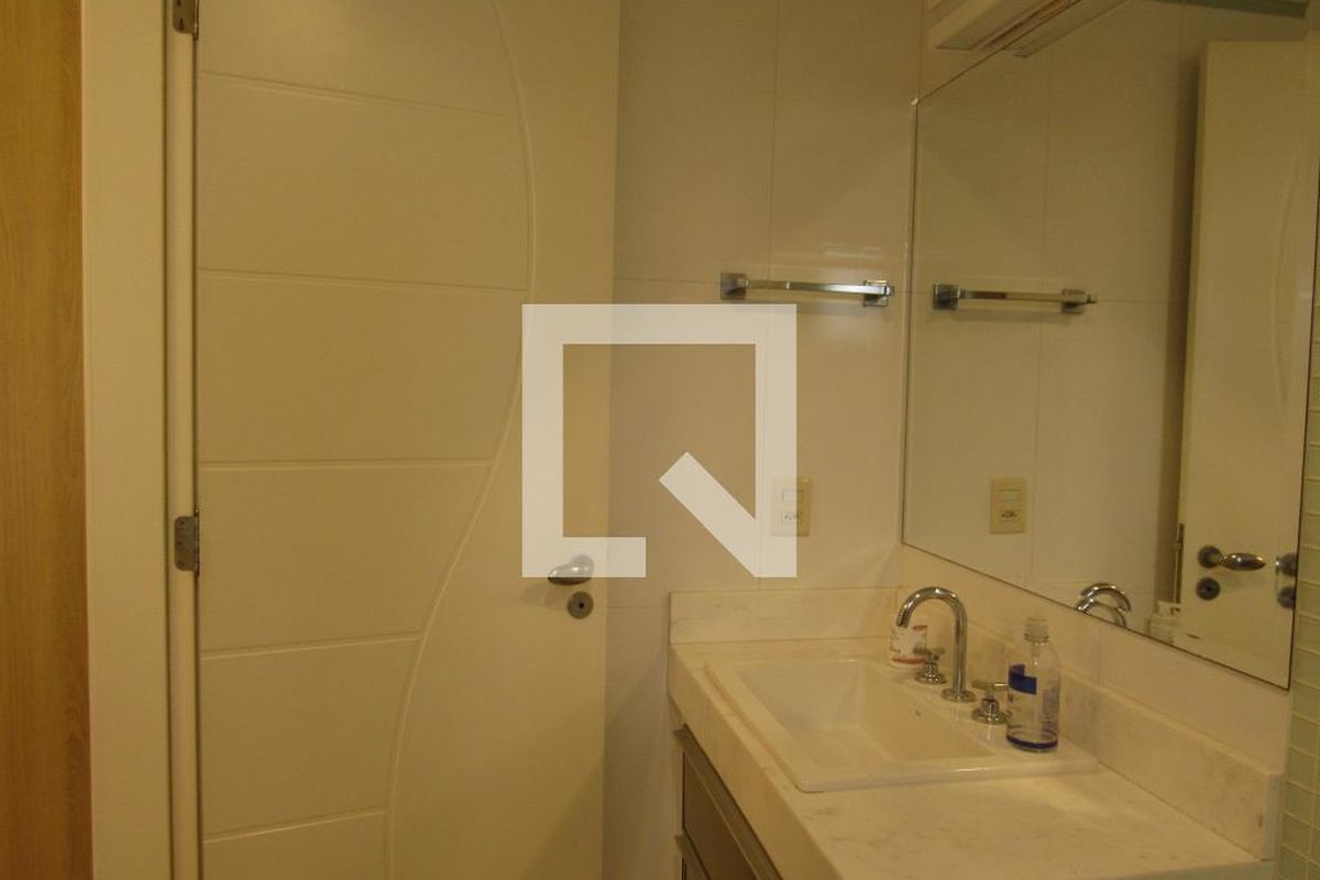 Apartamento, 3 quartos, 225 m² - Foto 124