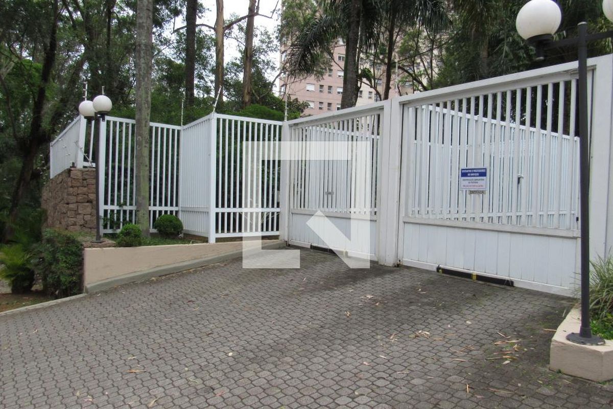 Apartamento, 3 quartos, 225 m² - Foto 224