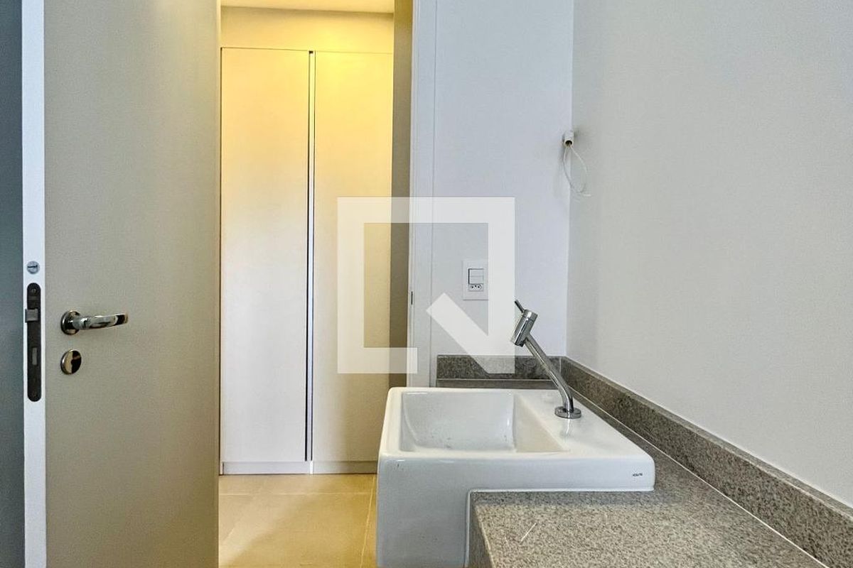 Apartamento à Venda - Bosque, 1 Quarto,  55 m2 em , Campinas - sp | SoloBR