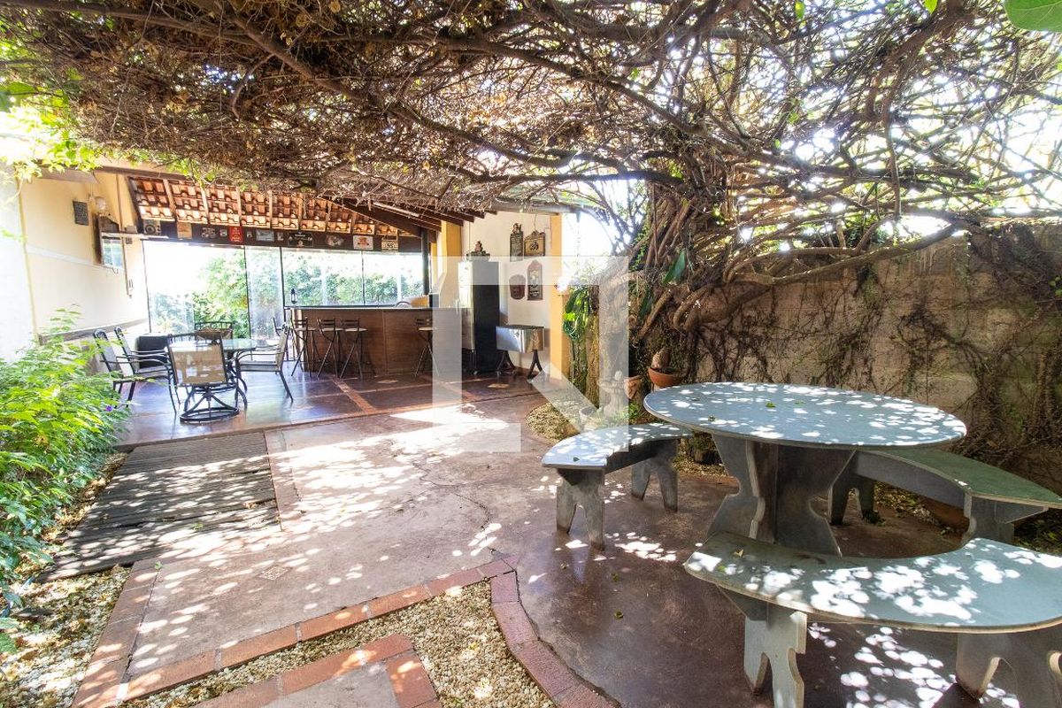 Casa à Venda - Fazenda Santa Cândida, 4 Quartos,  232 m2 em , Campinas - sp | SoloBR