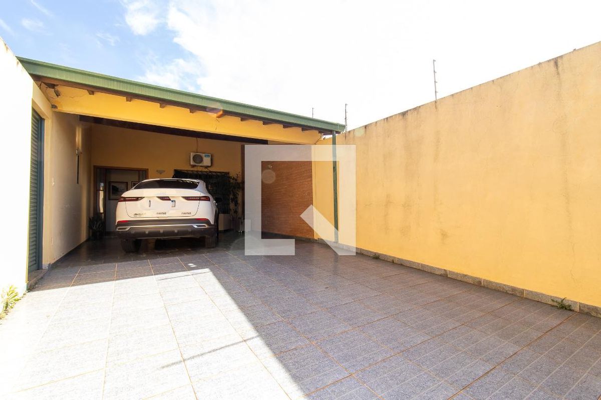 Casa à Venda - Fazenda Santa Cândida, 4 Quartos,  232 m2 em , Campinas - sp | SoloBR