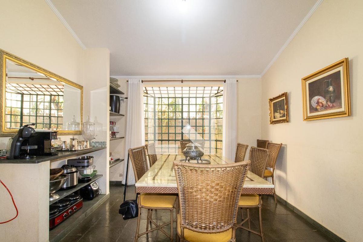Casa à Venda - Fazenda Santa Cândida, 4 Quartos,  232 m2 em , Campinas - sp | SoloBR
