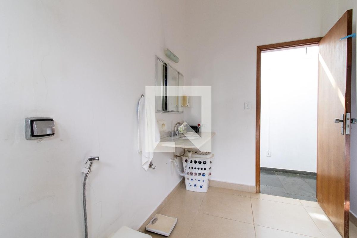 Casa à Venda - Fazenda Santa Cândida, 4 Quartos,  232 m2 em , Campinas - sp | SoloBR