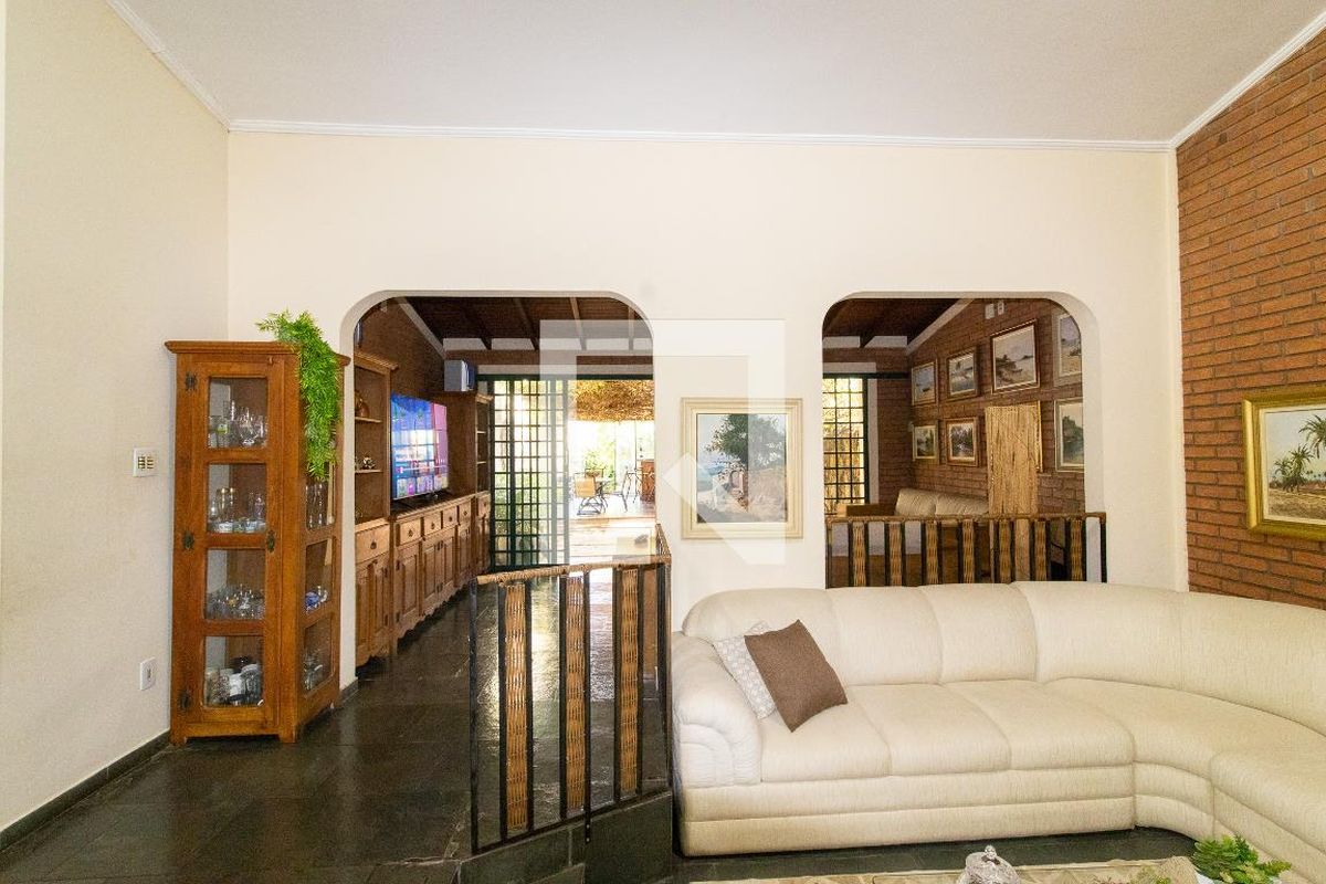 Casa à Venda - Fazenda Santa Cândida, 4 Quartos,  232 m2 em , Campinas - sp | SoloBR