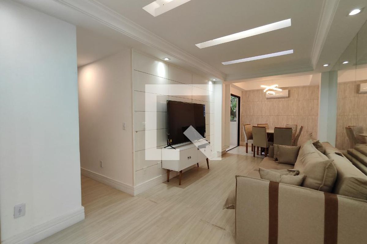 Cobertura, 3 quartos, 208 m² - Foto 2