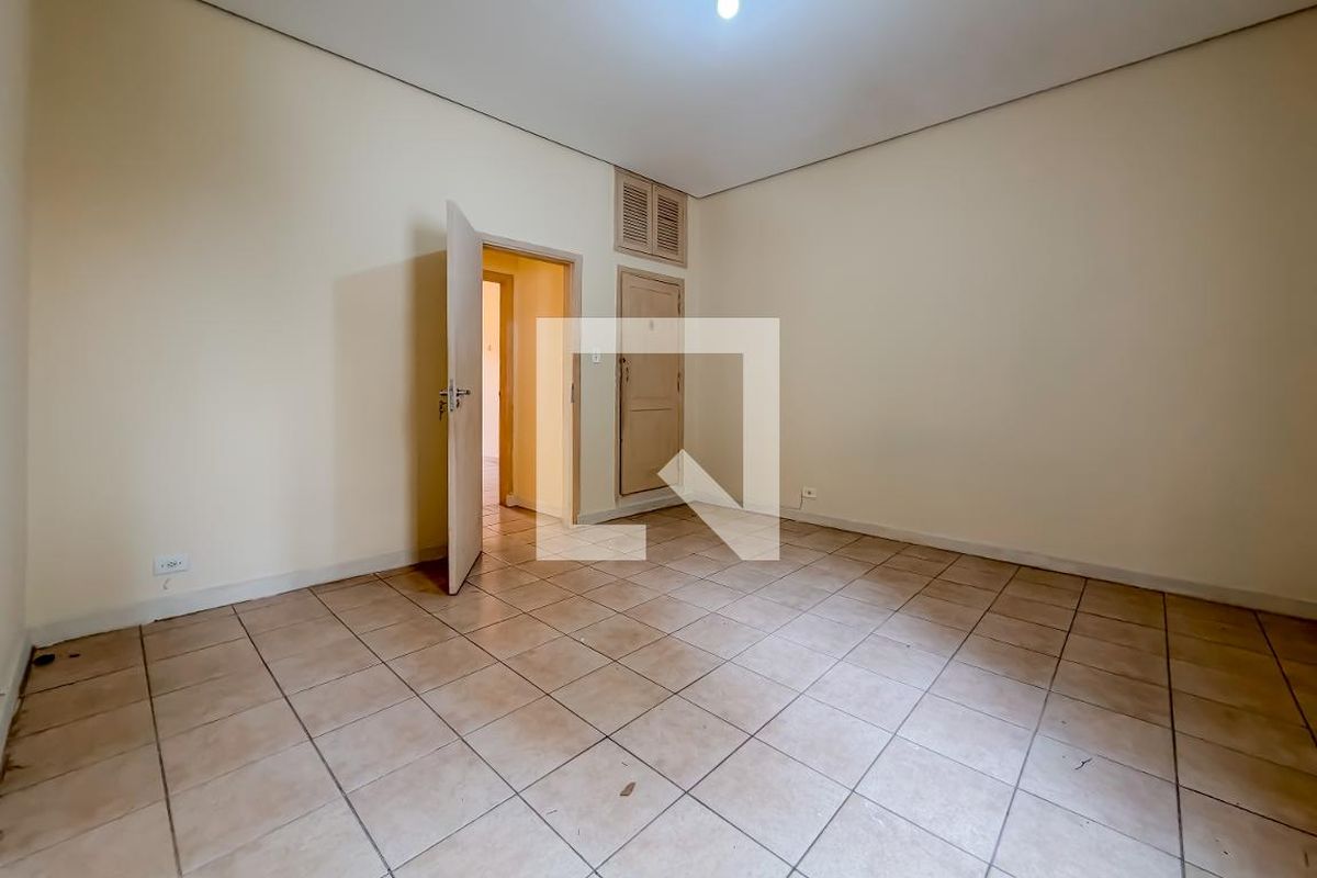 Casa, 4 quartos, 240 m² - Foto 13