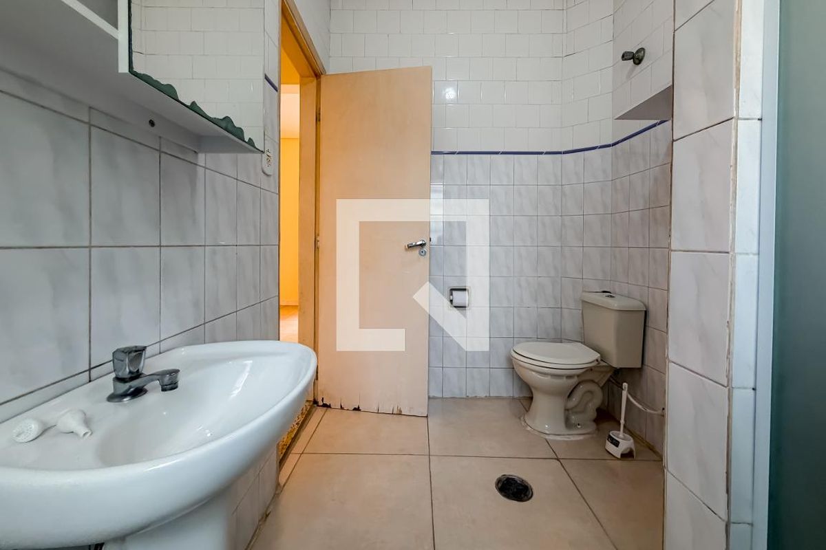 Casa, 4 quartos, 240 m² - Foto 20
