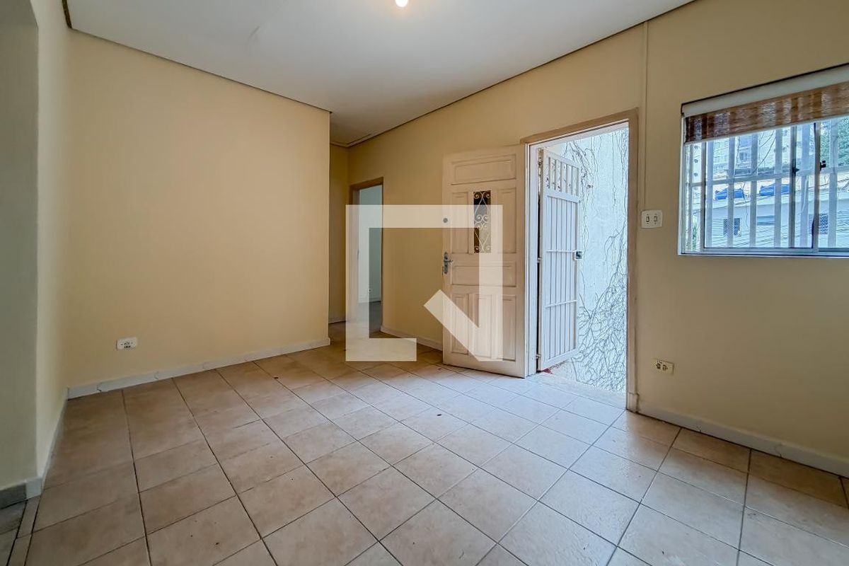 Casa, 4 quartos, 240 m² - Foto 1
