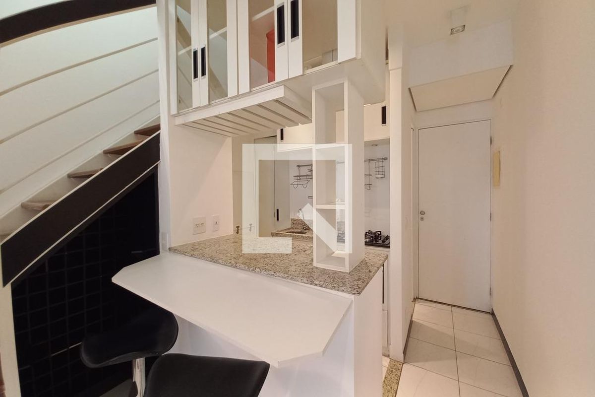 Apartamento à Venda - Cambuí, 1 Quarto,  70 m2 em , Campinas - sp | SoloBR