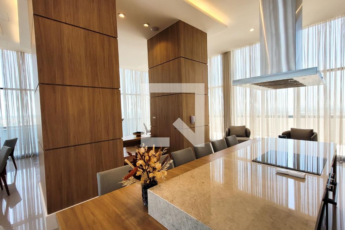 Apartamento à Venda - Bosque, 1 Quarto,  45 m2 em , Campinas - sp | SoloBR
