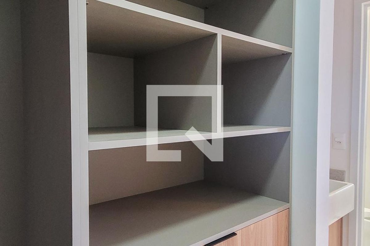 Apartamento à Venda - Bosque, 1 Quarto,  45 m2 em , Campinas - sp | SoloBR