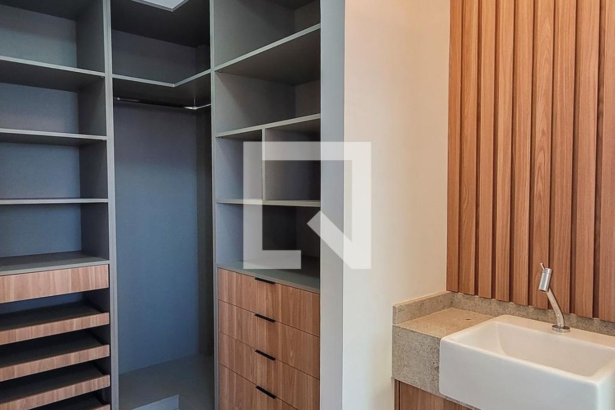 Apartamento à Venda - Bosque, 1 Quarto,  45 m2 em , Campinas - sp | SoloBR
