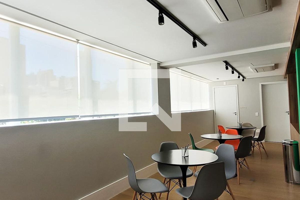 Apartamento à Venda - Bosque, 1 Quarto,  45 m2 em , Campinas - sp | SoloBR