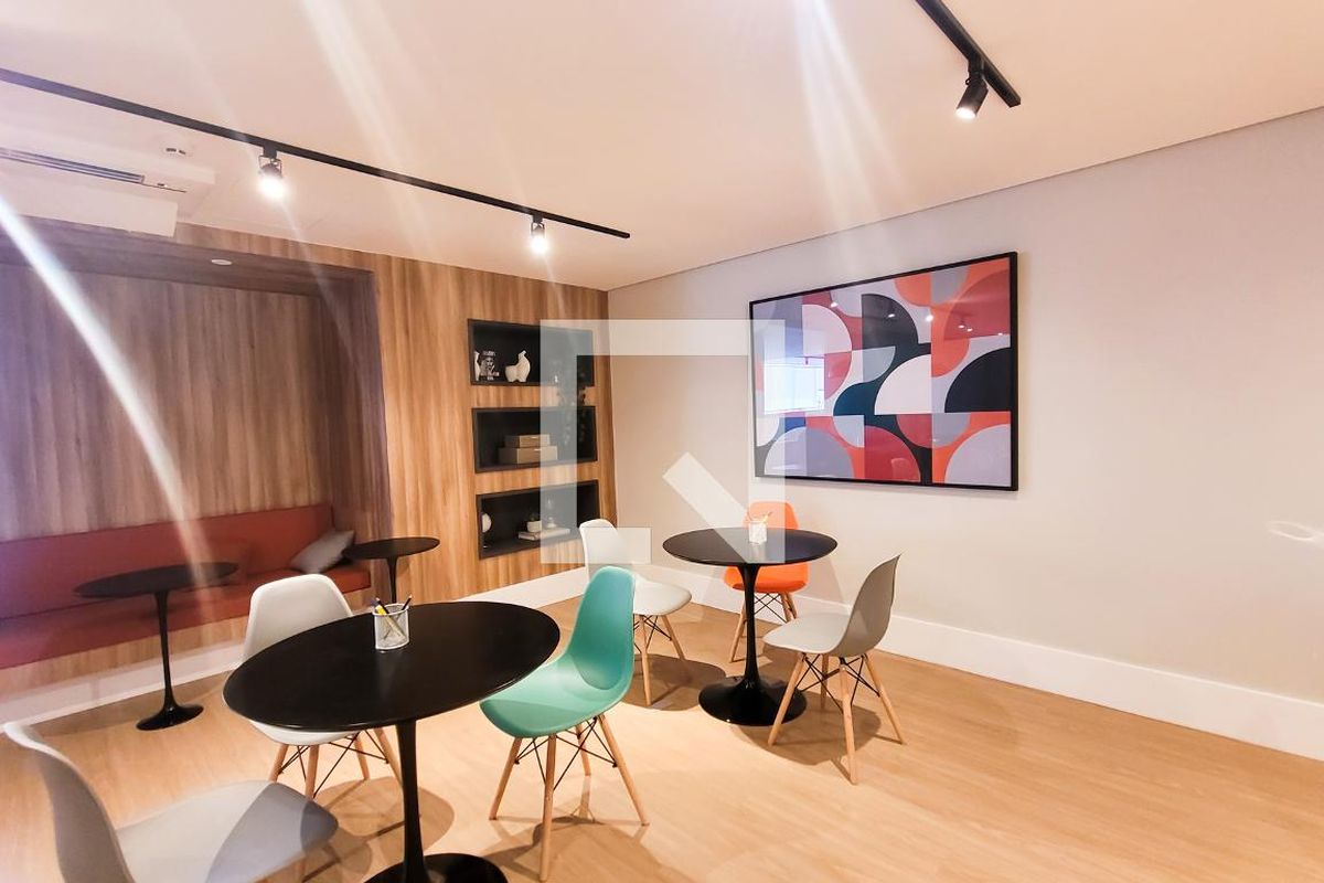 Apartamento à Venda - Bosque, 1 Quarto,  45 m2 em , Campinas - sp | SoloBR
