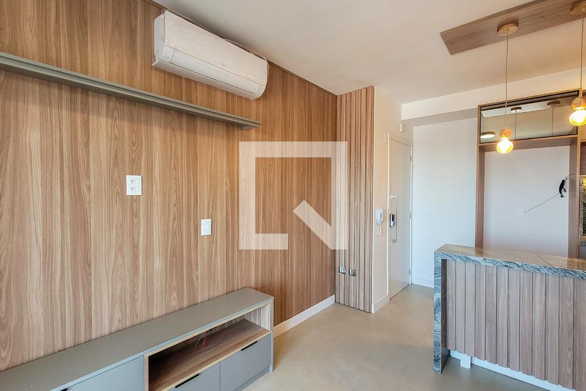 Apartamento à Venda - Bosque, 1 Quarto,  45 m2 em , Campinas - sp | SoloBR