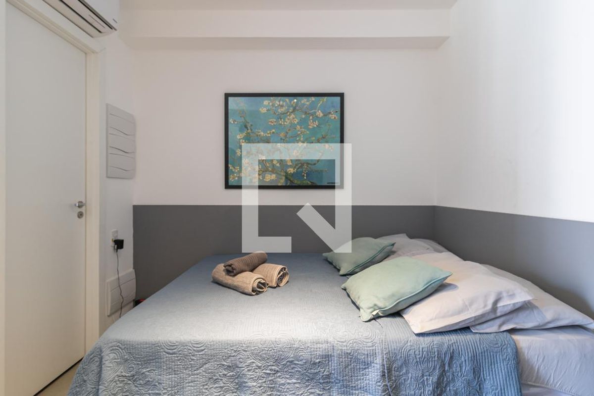 Apartamento, 1 quarto, 28 m² - Foto 2