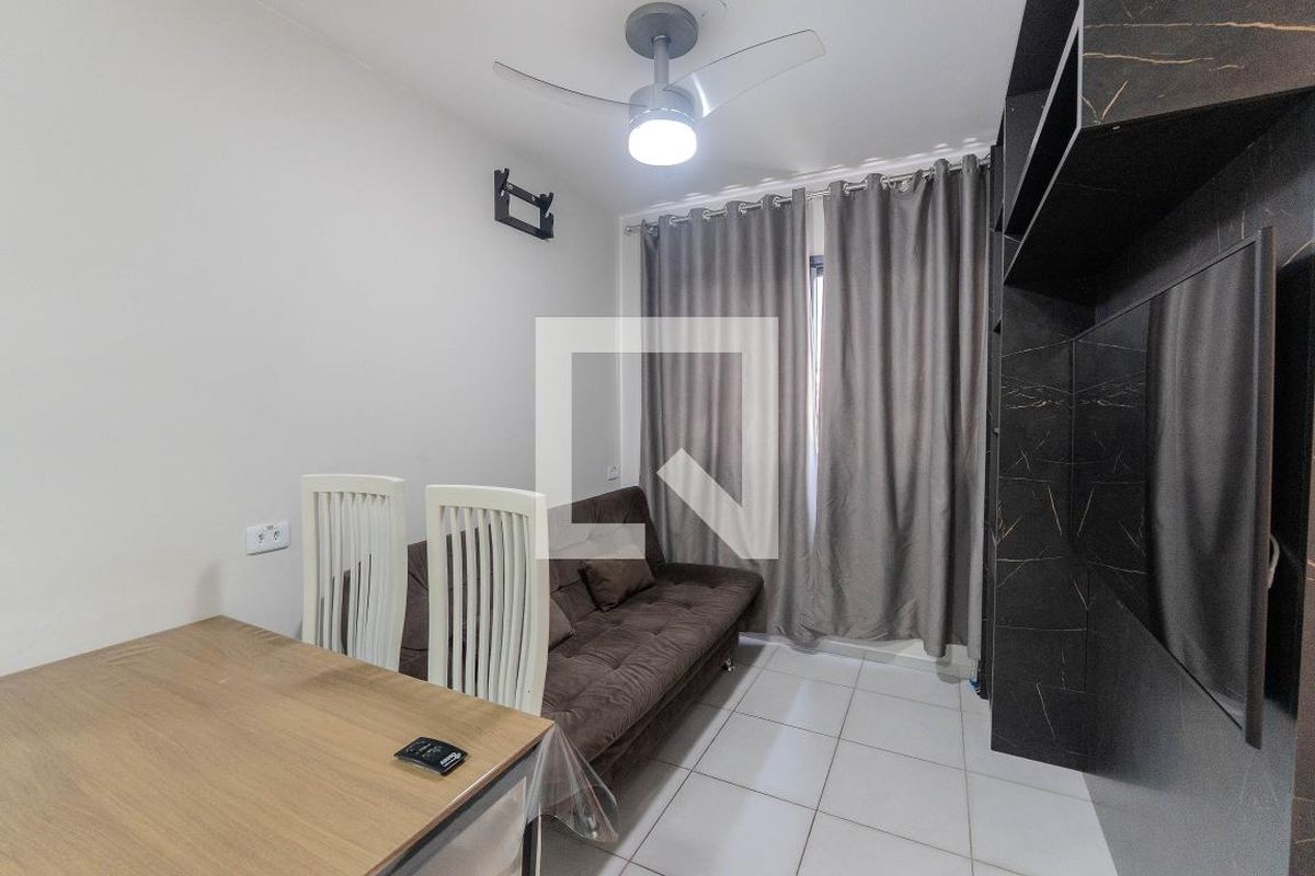 Apartamento, 2 quartos, 37 m² - Foto 2
