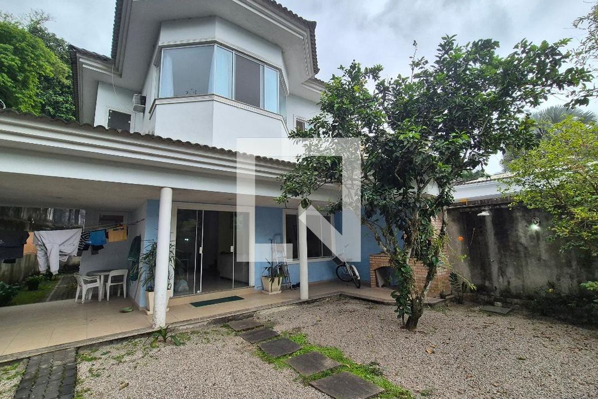 Casa, 3 quartos, 250 m² - Foto 108