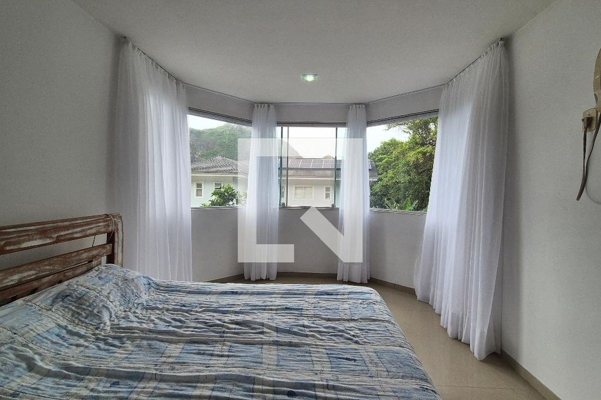 Casa, 3 quartos, 250 m² - Foto 50