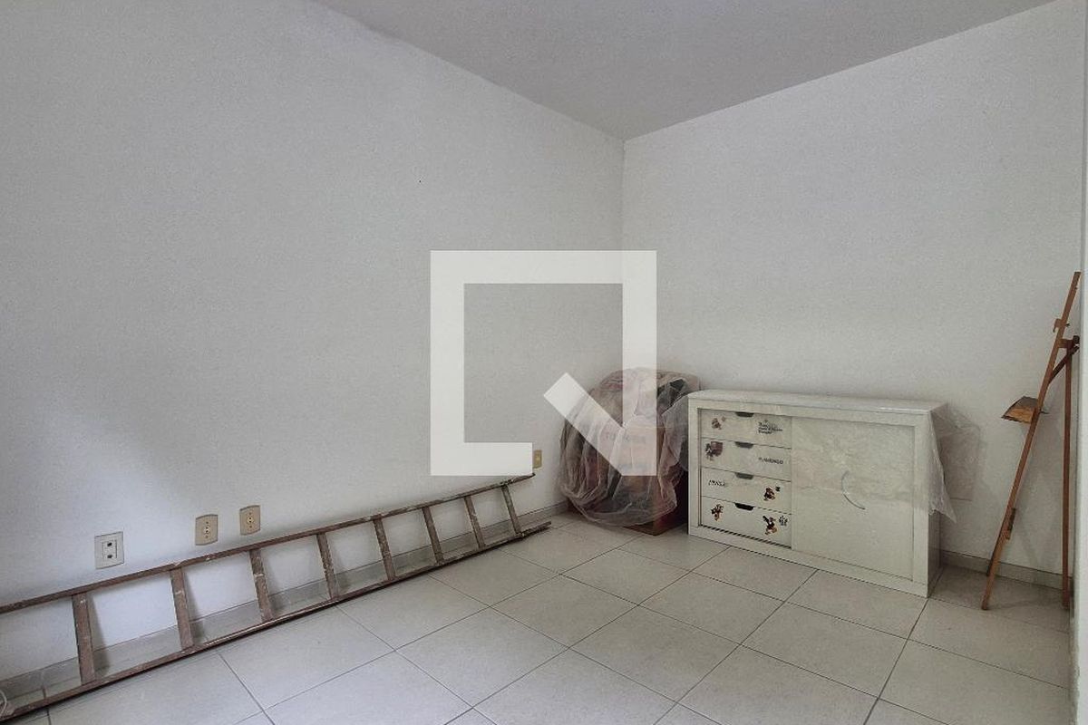 Casa, 3 quartos, 250 m² - Foto 32