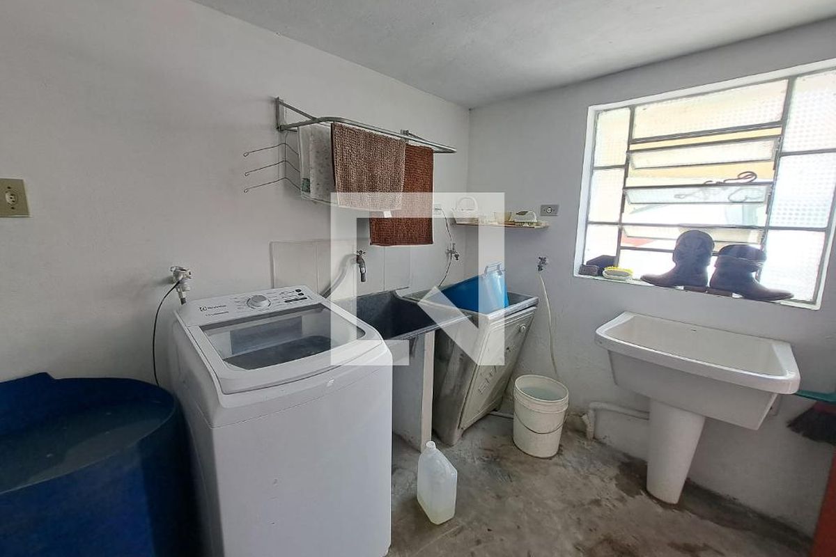Casa, 4 quartos, 249 m² - Foto 44