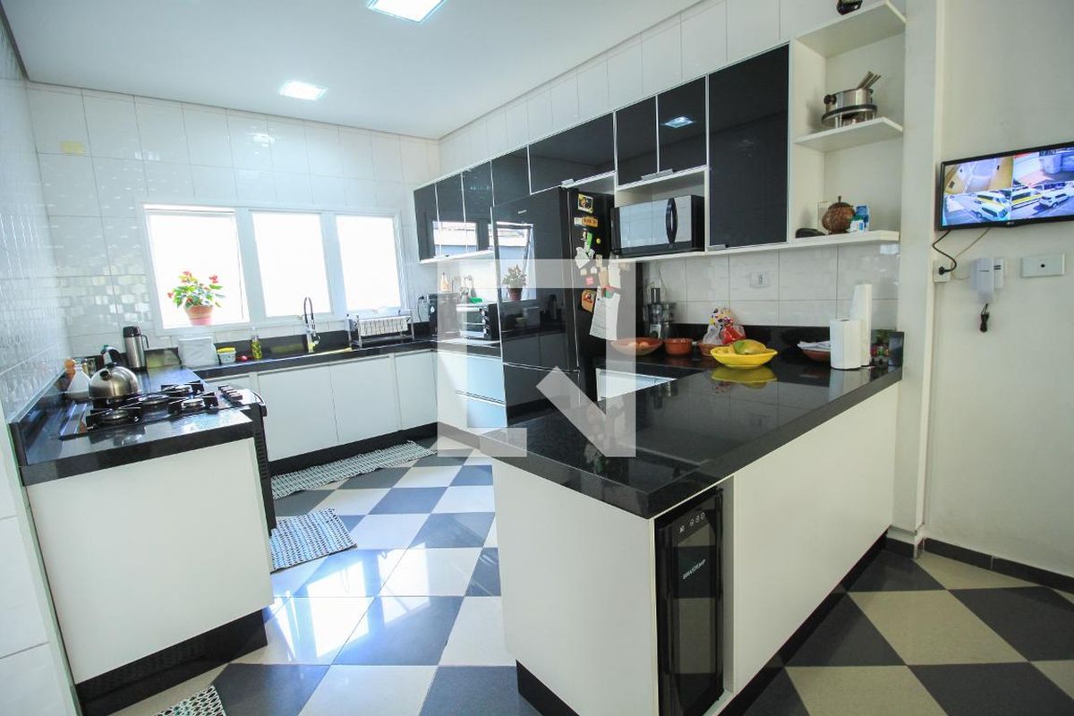 Casa, 3 quartos, 200 m² - Foto 45