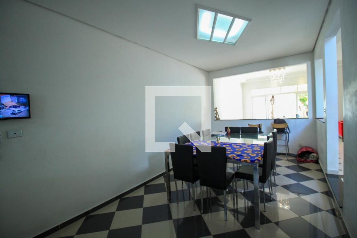 Casa, 3 quartos, 200 m² - Foto 9