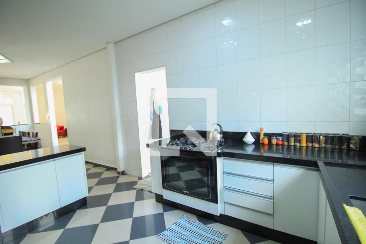 Casa, 3 quartos, 200 m² - Foto 48