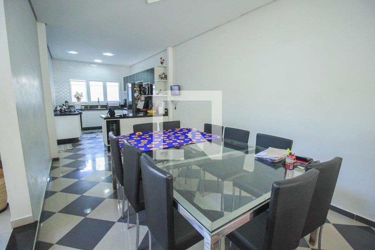 Casa, 3 quartos, 200 m² - Foto 12