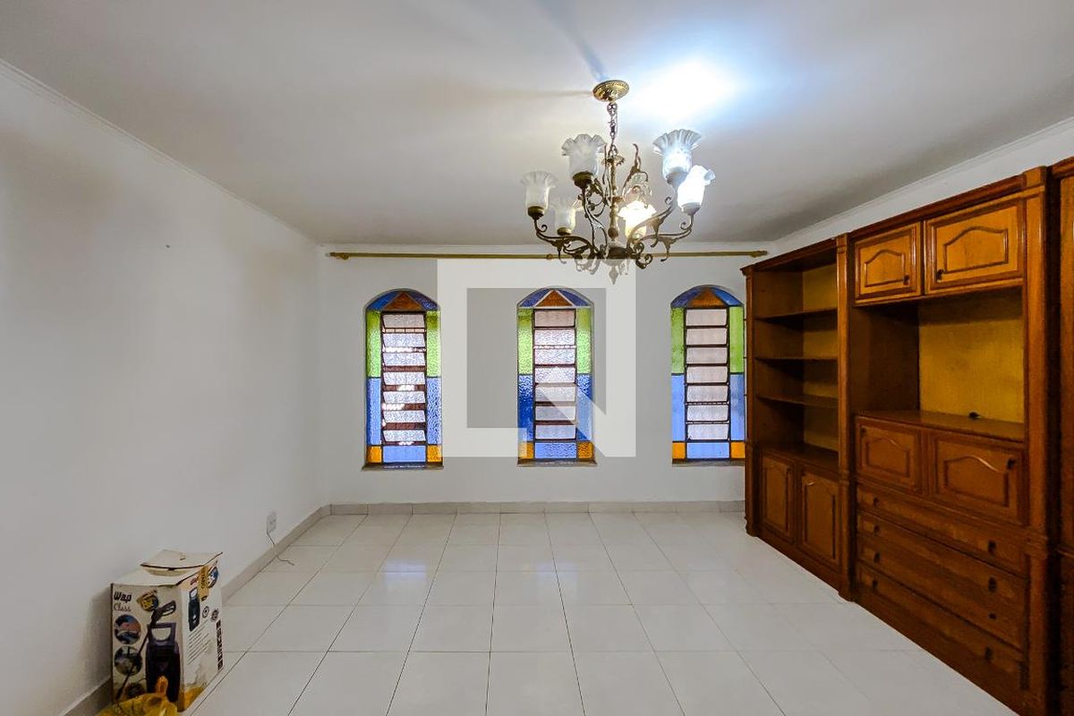 Casa, 4 quartos, 194 m² - Foto 3