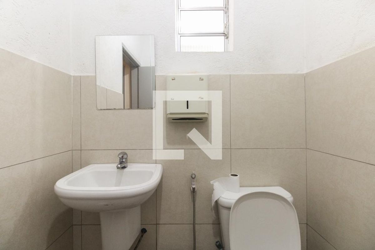 Casa, 4 quartos, 240 m² - Foto 46