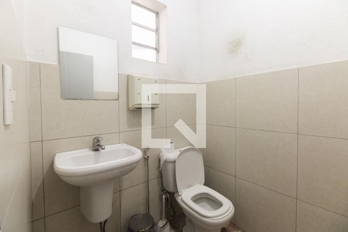 Casa, 4 quartos, 240 m² - Foto 44