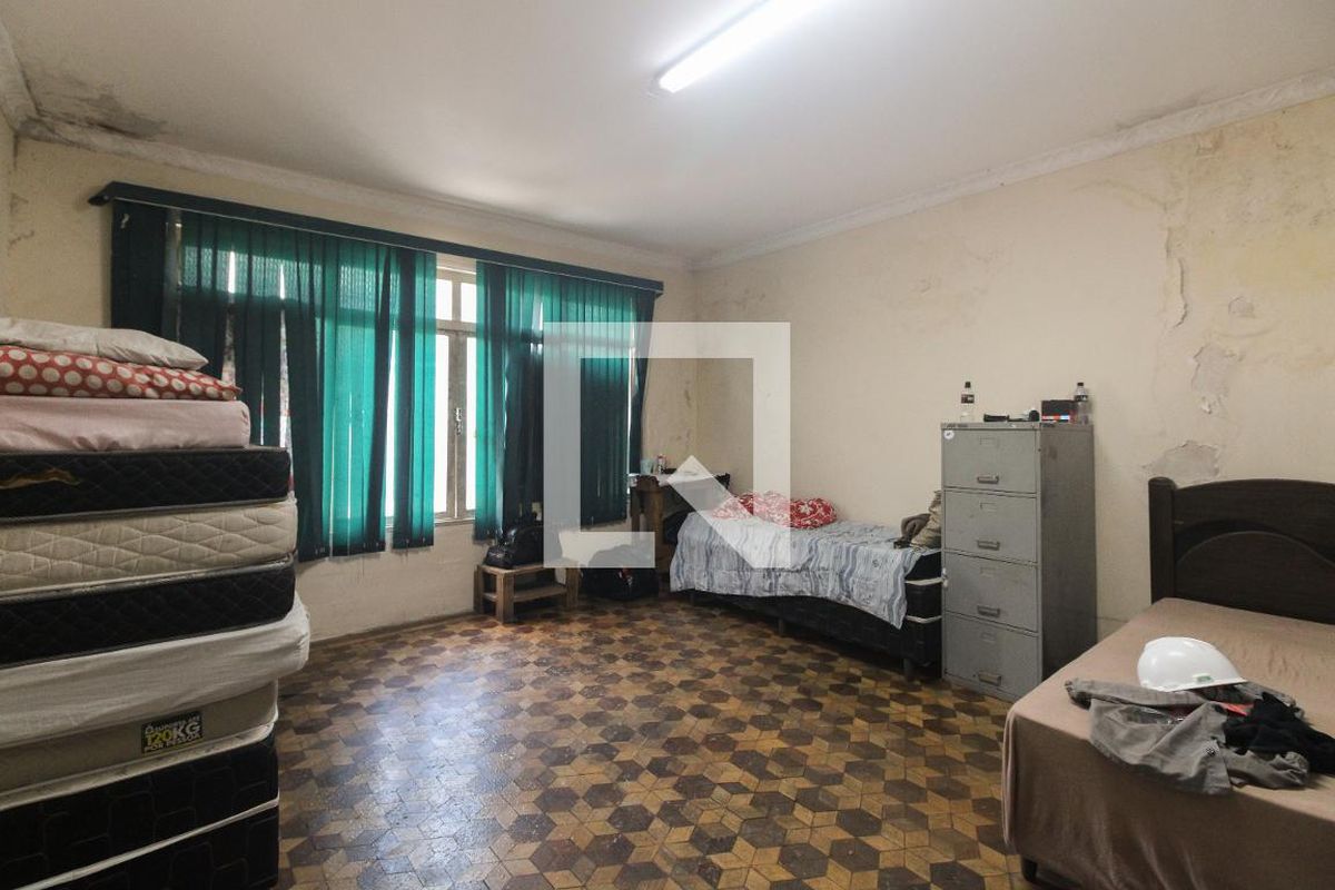 Casa, 4 quartos, 240 m² - Foto 2