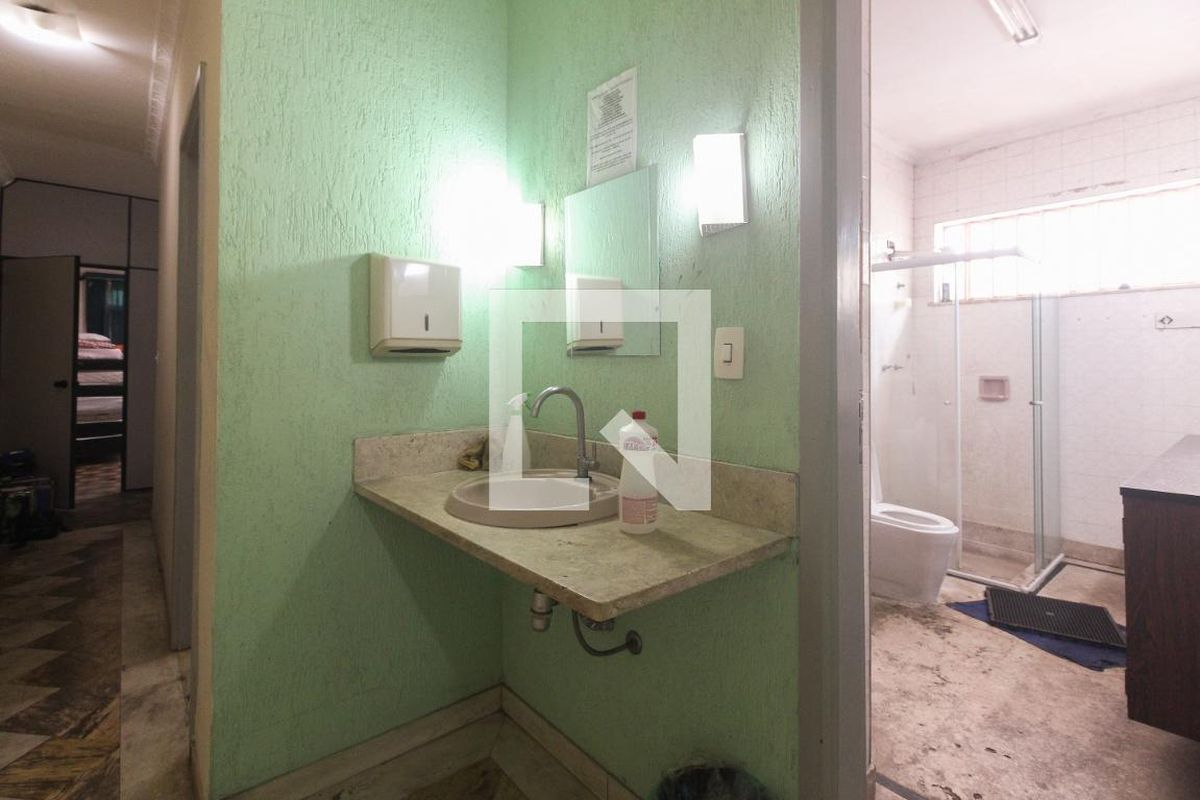 Casa, 4 quartos, 240 m² - Foto 36