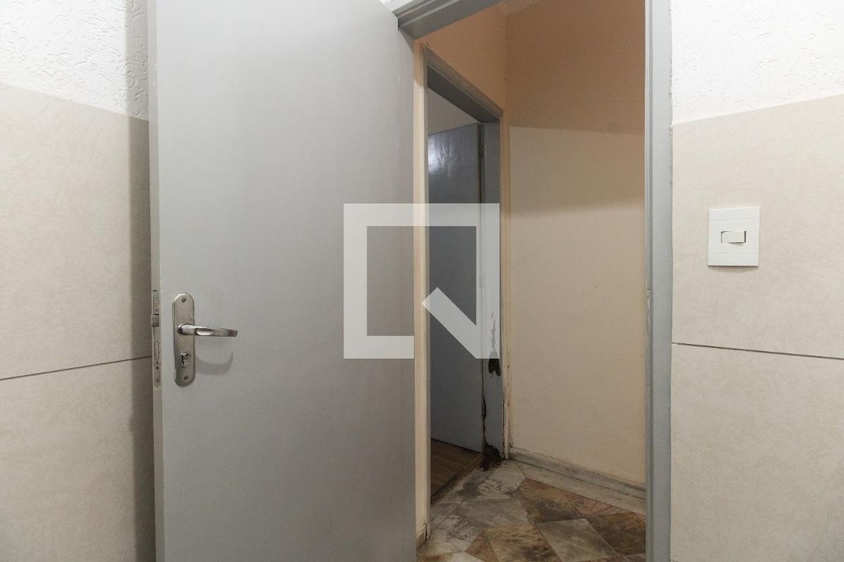Casa, 4 quartos, 240 m² - Foto 50
