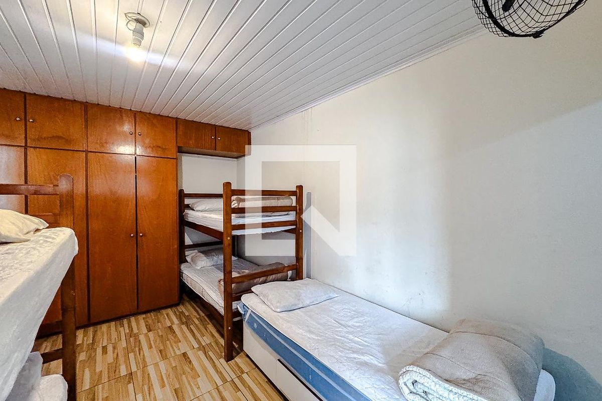 Casa, 3 quartos, 180 m² - Foto 33