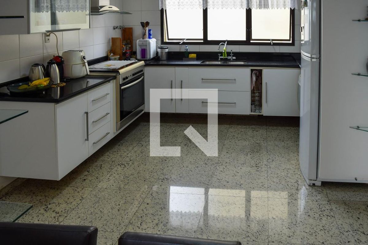 Apartamento, 4 quartos, 195 m² - Foto 162