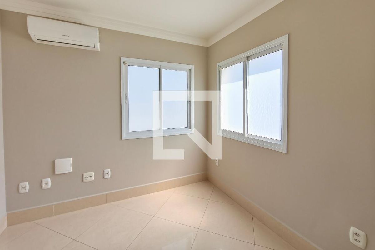 Casa à Venda - Parque Prado, 4 Quartos,  600 m2 em , Campinas - sp | SoloBR