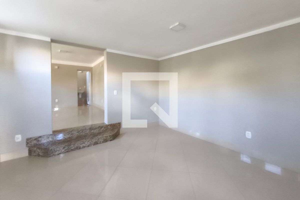 Casa à Venda - Parque Prado, 4 Quartos,  600 m2 em , Campinas - sp | SoloBR
