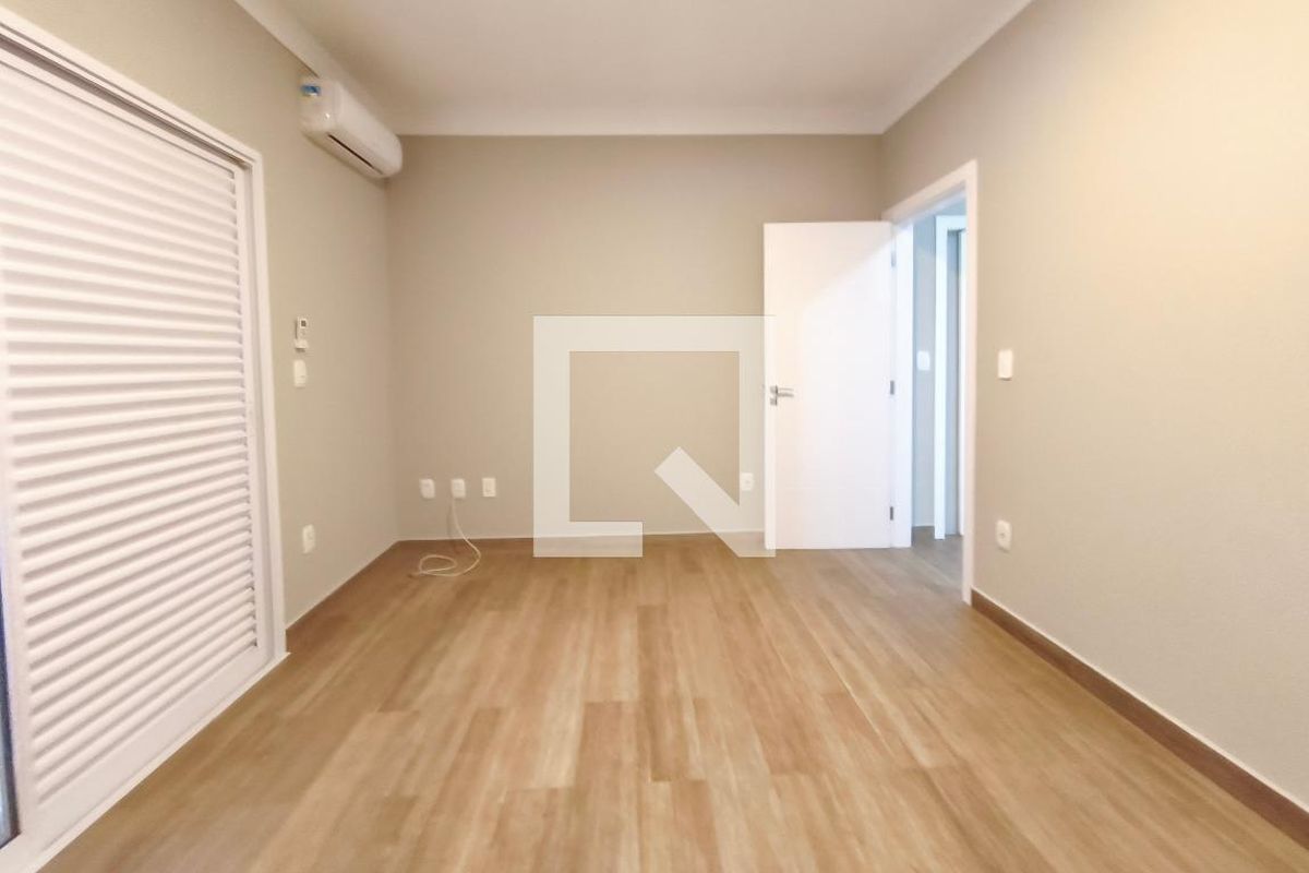 Casa à Venda - Parque Prado, 4 Quartos,  600 m2 em , Campinas - sp | SoloBR