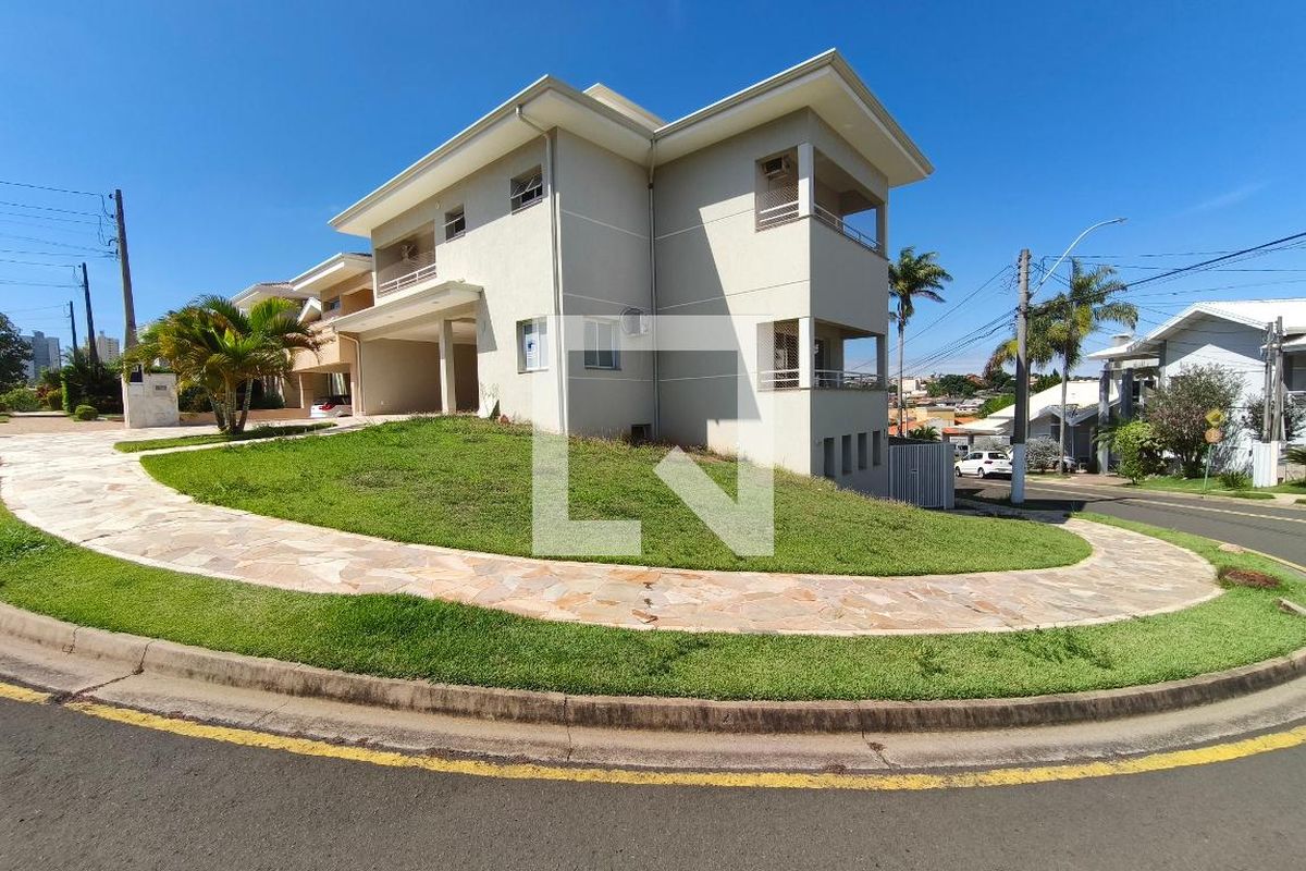 Casa à Venda - Parque Prado, 4 Quartos,  600 m2 em , Campinas - sp | SoloBR