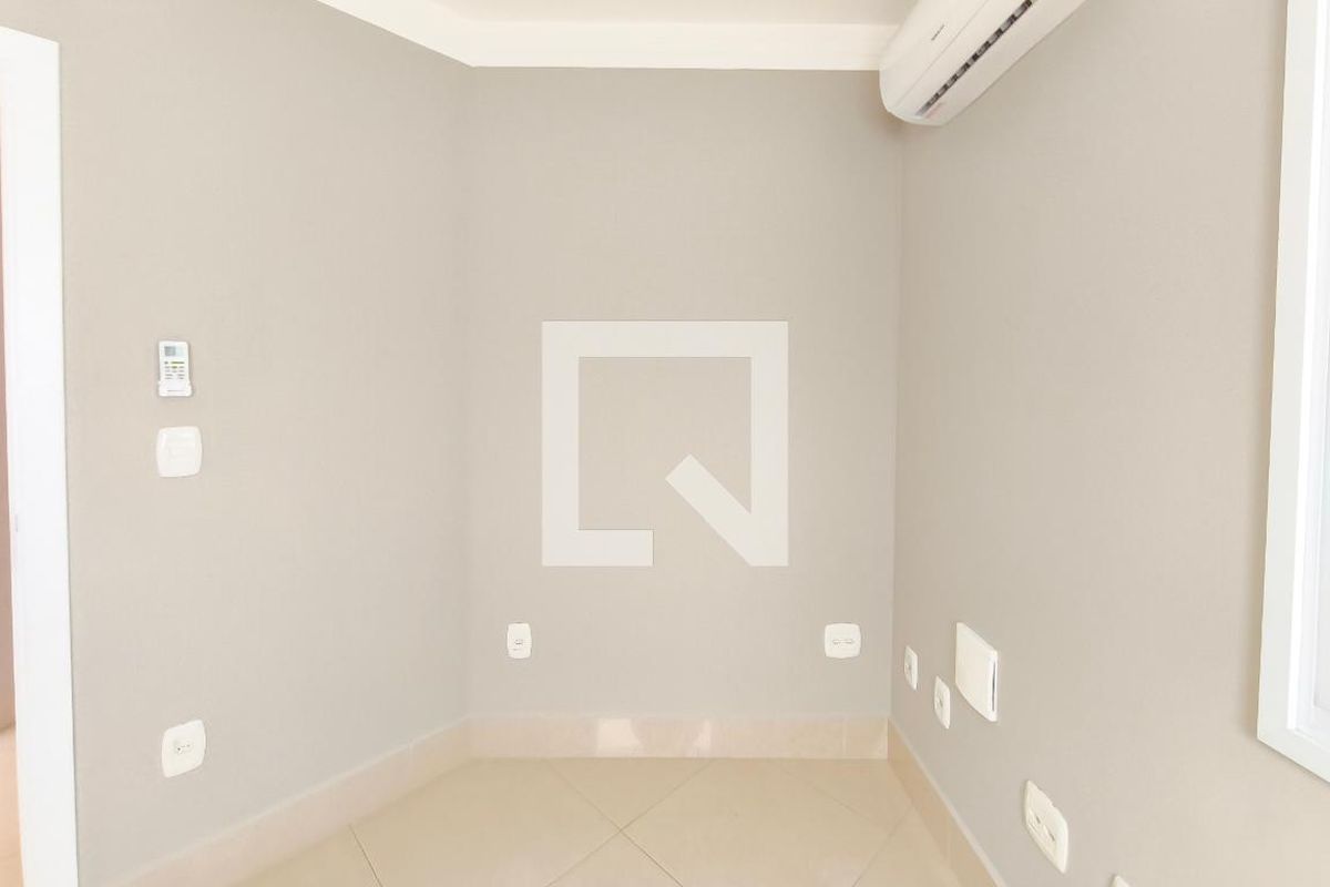Casa à Venda - Parque Prado, 4 Quartos,  600 m2 em , Campinas - sp | SoloBR
