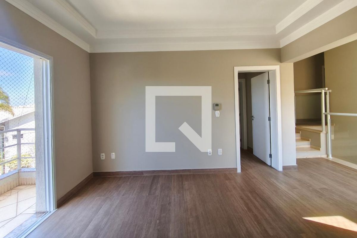 Casa à Venda - Parque Prado, 4 Quartos,  600 m2 em , Campinas - sp | SoloBR