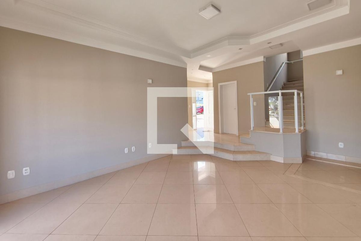Casa à Venda - Parque Prado, 4 Quartos,  600 m2 em , Campinas - sp | SoloBR
