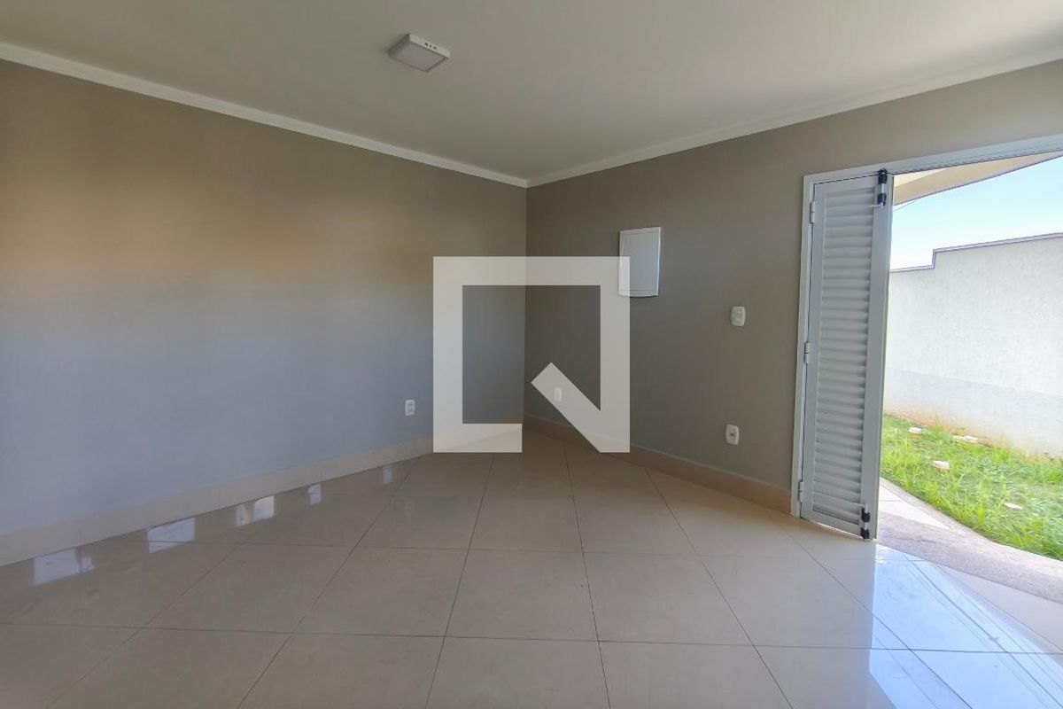 Casa à Venda - Parque Prado, 4 Quartos,  600 m2 em , Campinas - sp | SoloBR