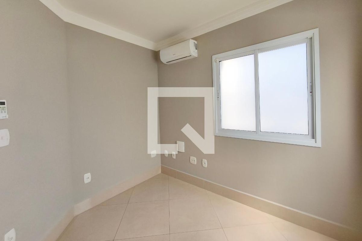 Casa à Venda - Parque Prado, 4 Quartos,  600 m2 em , Campinas - sp | SoloBR